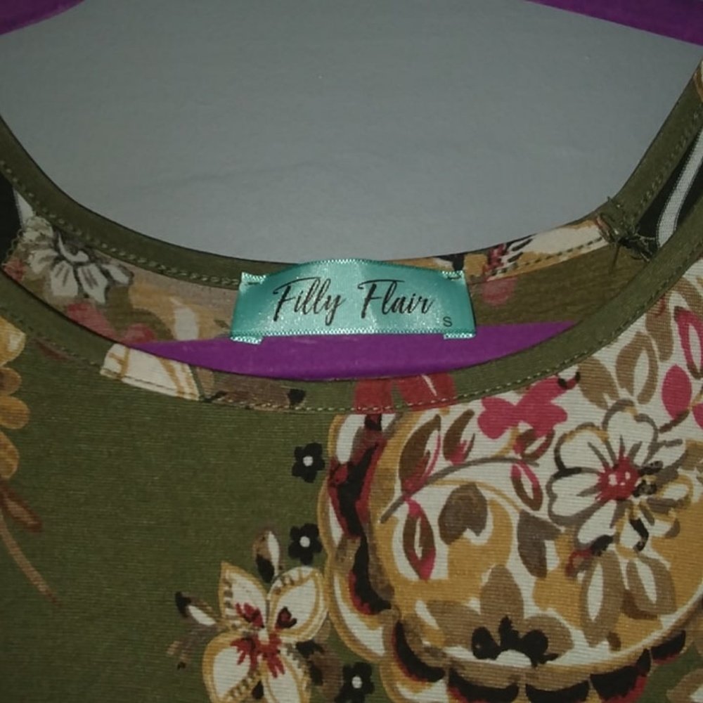 < Filly Flair > Long Sleeve Dress with pockets - Picture 6 of 7
